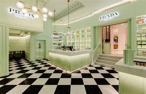 prada cafe photos